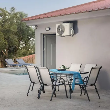 Phoenix Ξενοδοχείο με διαμερίσματα Λαγανάς