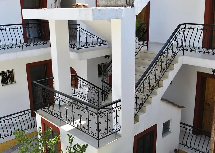 Ξενοδοχείο με διαμερίσματα Phoenix 3*