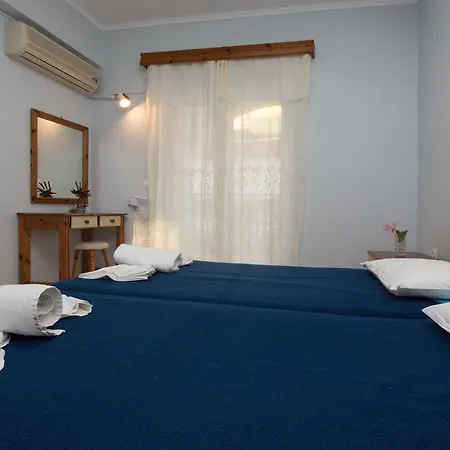 Phoenix Aparthotel 3*